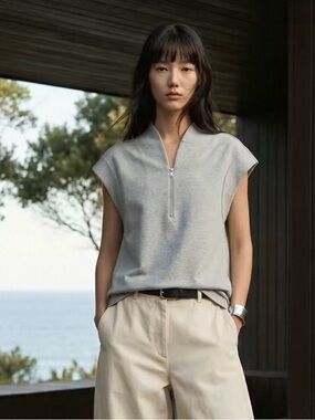 Common Value Light Gray Zip-Front Cap Sleeve Top
